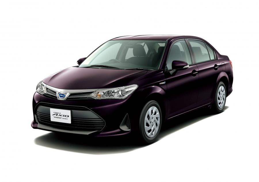  Toyota Corolla Axio Hybrid 2017 года  (фото 2 из 2)